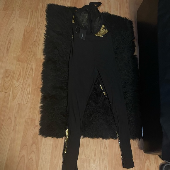 ♣️🤎GET READY FOR 2025 IN THIS SEXY-MY MOM MIAMI SHEER GOLD & BLACK JUMPSUIT♣️ - Picture 10 of 10